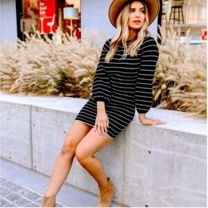 Kittenish Black and White Sheath Dress with Bishop Sleeves‎